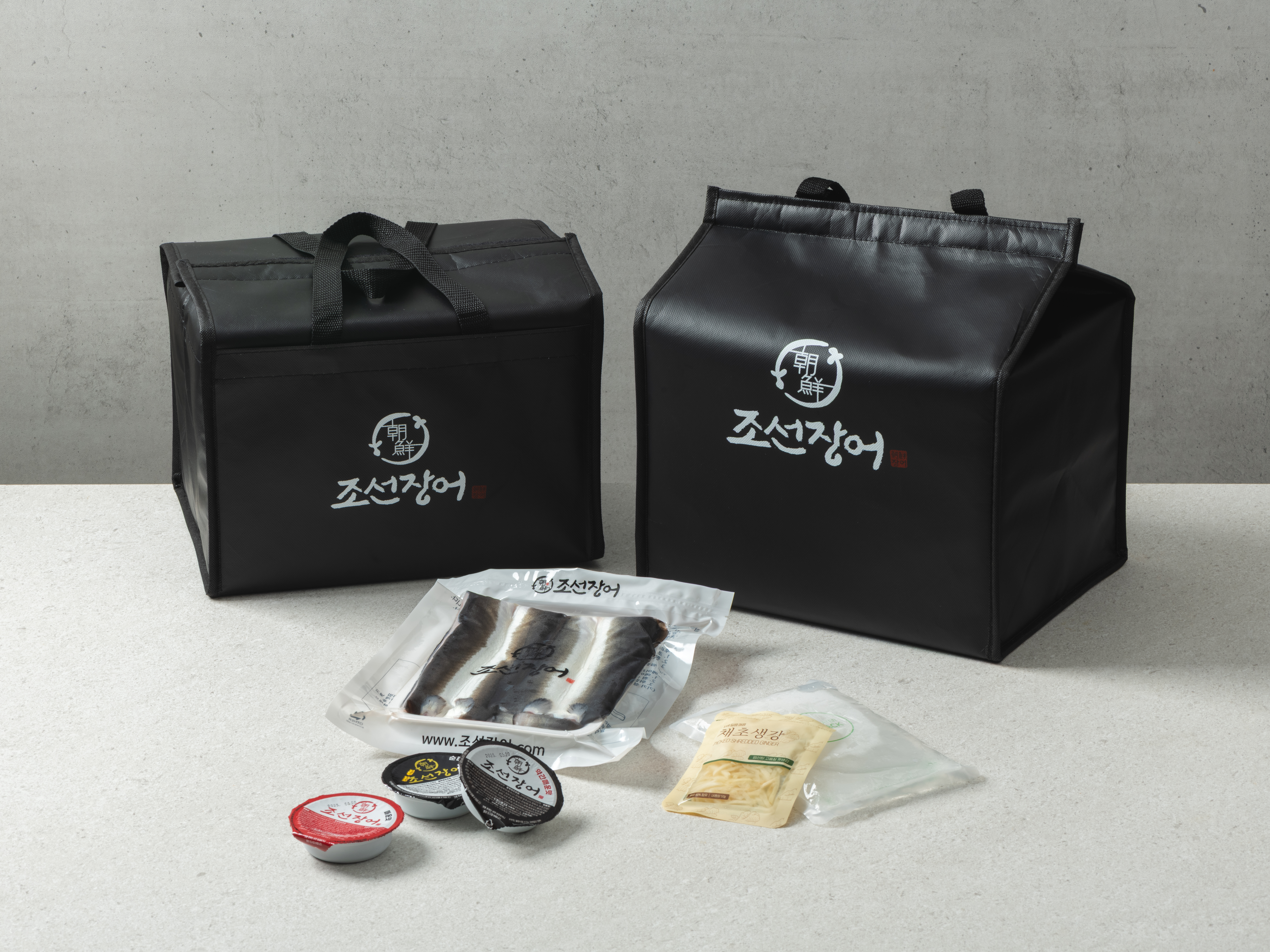 조선장어 국산 자포니카 민물장어 생물 1kg 손질 후 650g 내외